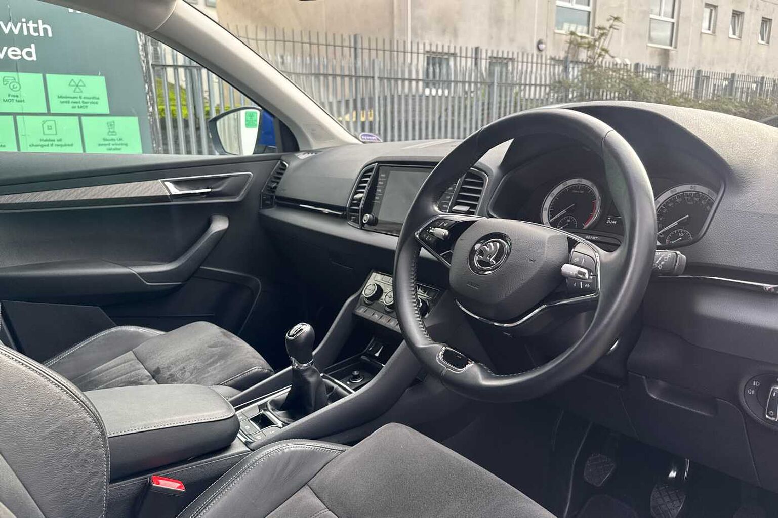 SKODA Karoq 1.5 TSI (150ps) SE L SUV *LEZ Compliant*