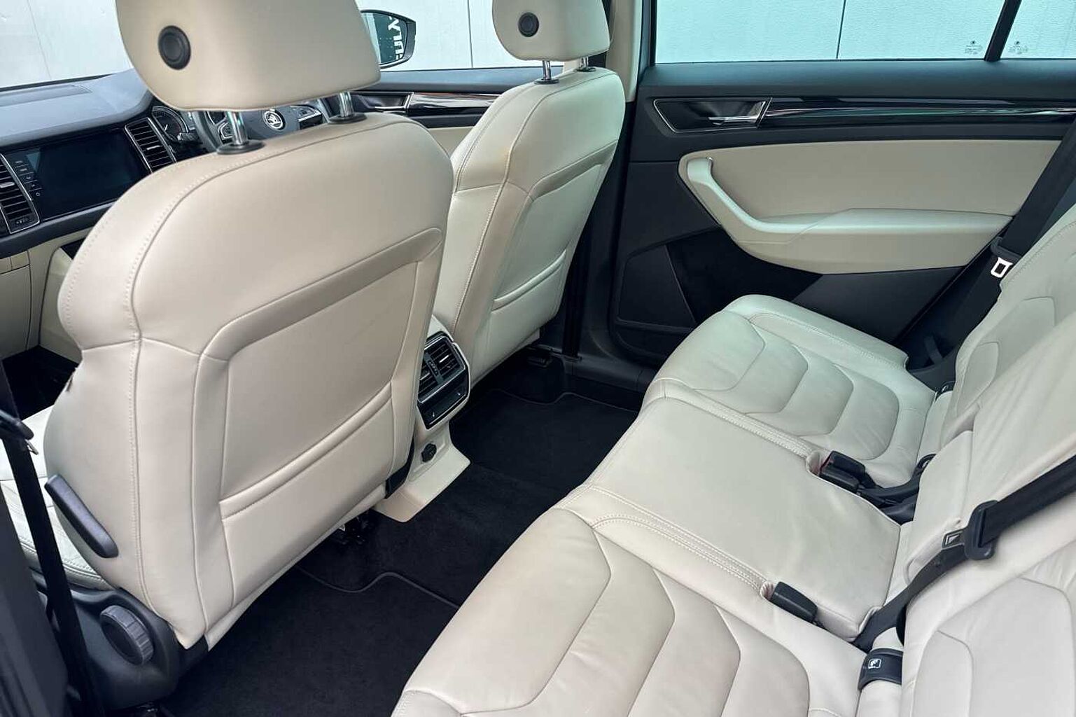 SKODA Kodiaq 2.0 TSI (180ps) SE L (5 Seats) 4x4 Auto/DSG SUV *LEZ Compliant*