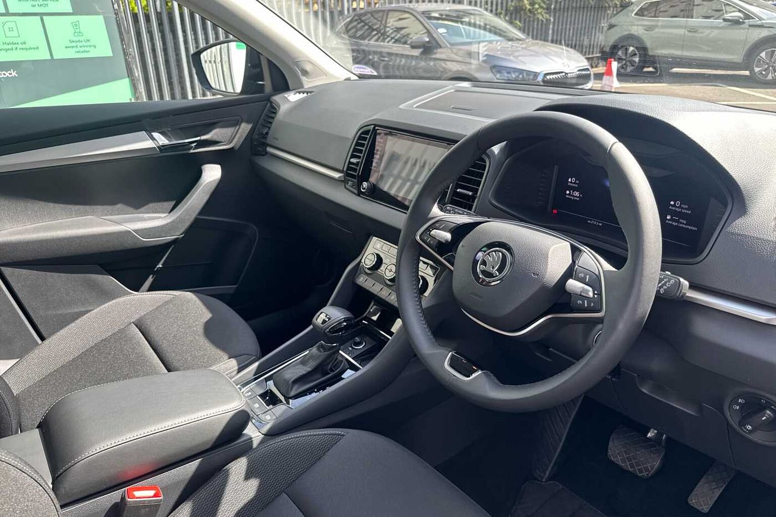 SKODA Karoq 1.5 TSI (150ps) SE Drive Auto/DSG SUV *LEZ Compliant*