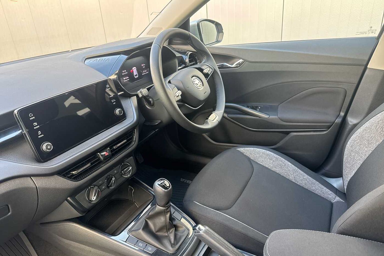 SKODA Fabia 1.0 TSI (116ps) SE Comfort Hatchback *LEZ Compliant*