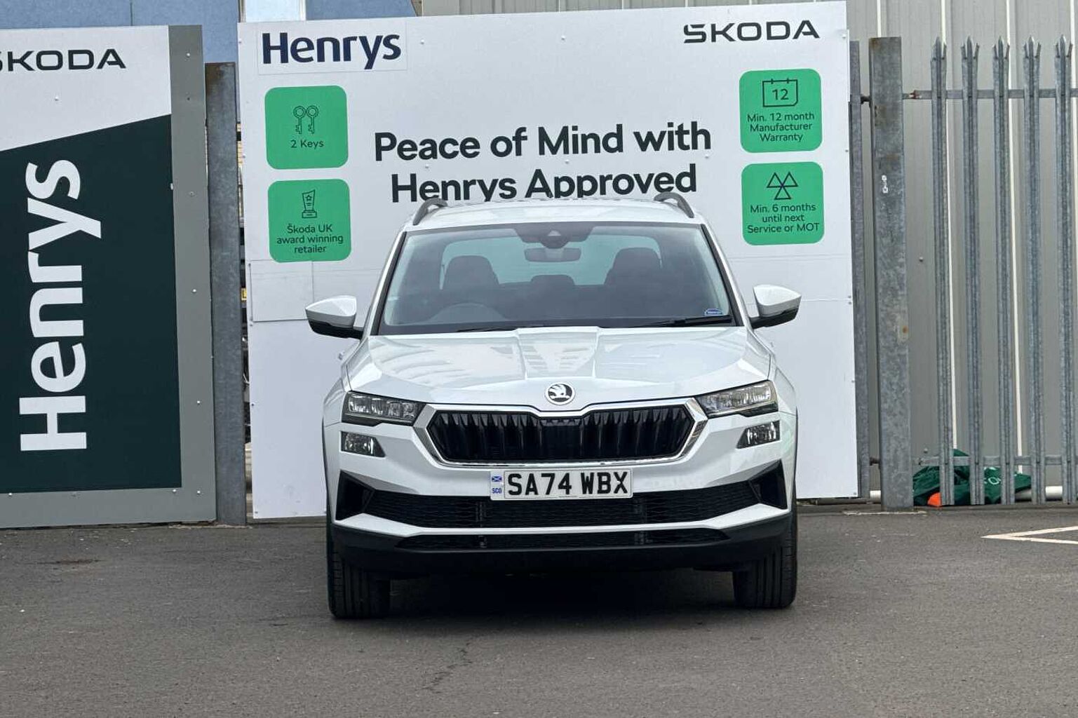 SKODA Karoq 1.0 TSI (116ps) SE Drive SUV *LEZ Compliant*