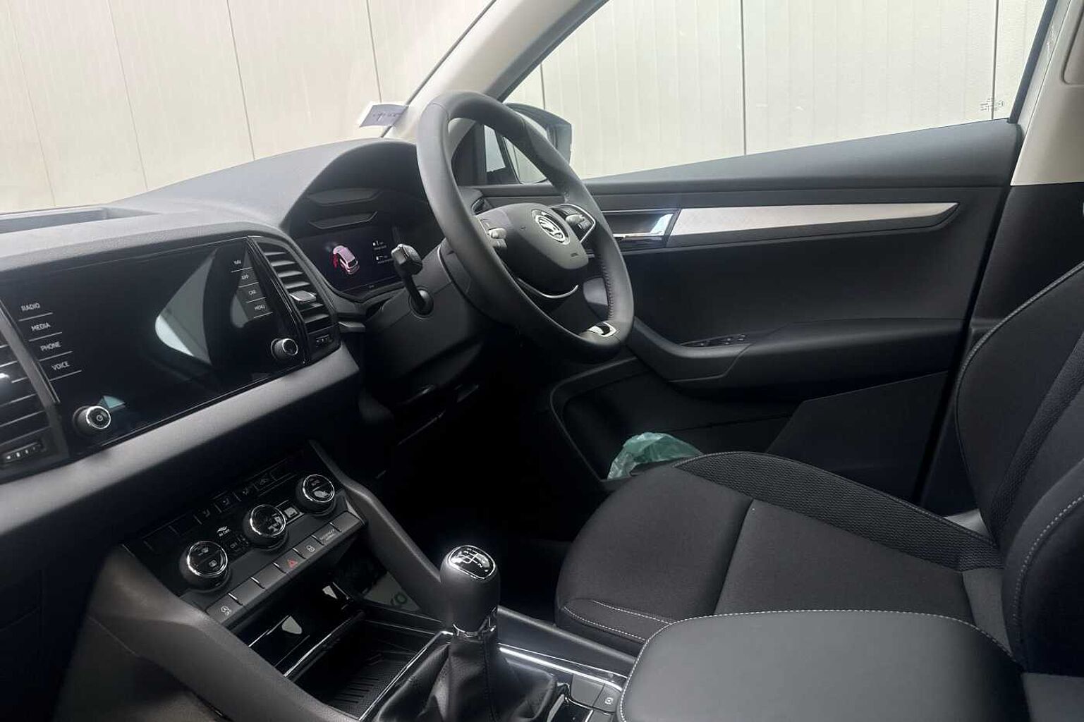 SKODA Karoq 1.0 TSI (116ps) SE Drive SUV *LEZ Compliant*