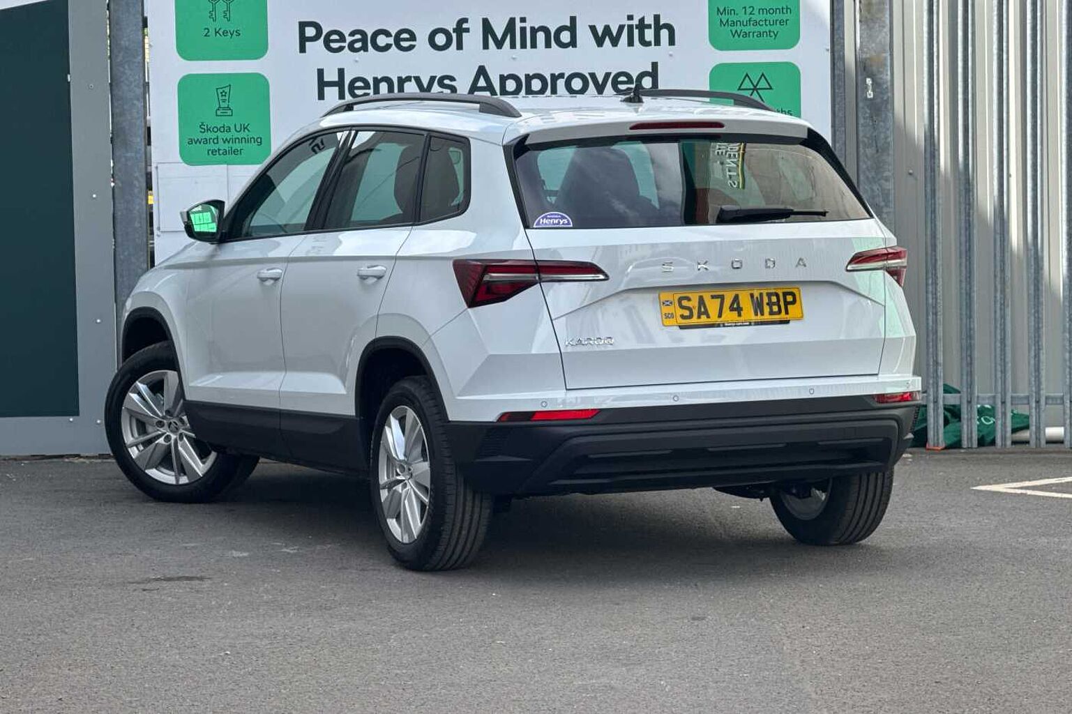 SKODA Karoq 1.0 TSI (116ps) SE Drive SUV *LEZ Compliant*
