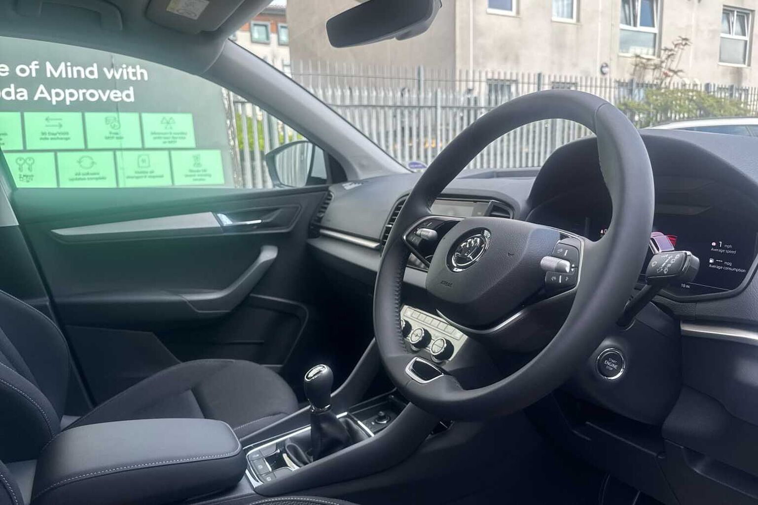 SKODA Karoq 1.0 TSI (116ps) SE Drive SUV *LEZ Compliant*
