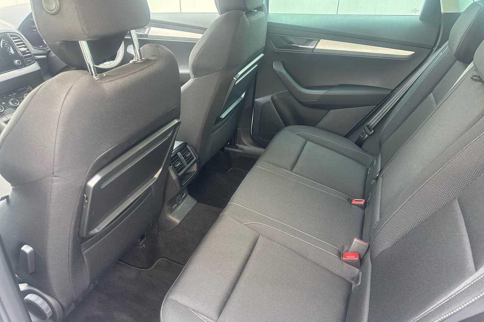 SKODA Karoq 1.0 TSI (116ps) SE Drive SUV *LEZ Compliant*