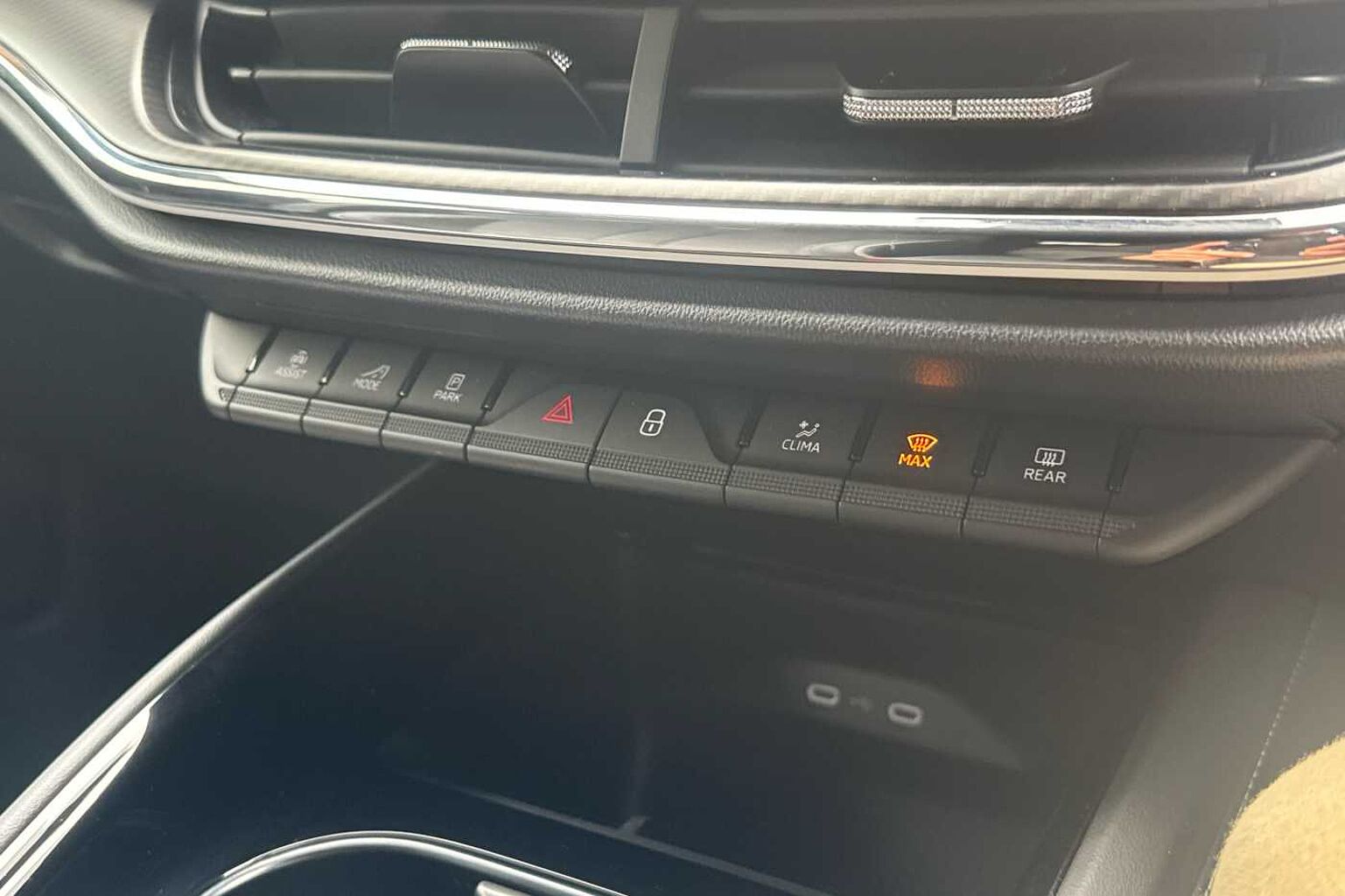 SKODA Enyaq 85x (286ps) Sportline Plus 82kWh BEV 4x4 Auto SUV *LEZ Compliant*